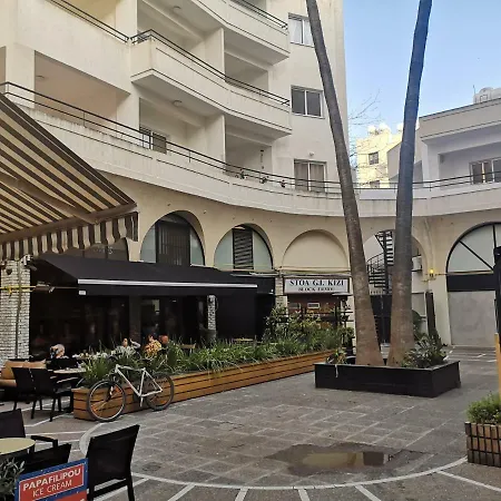 Yippee! My Happy Place In Center Apartment Larnaca
